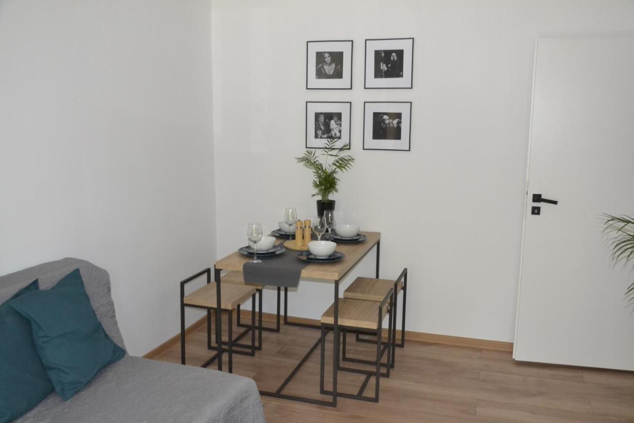 クラクフN17 Apartamentアパートメント エクステリア 写真