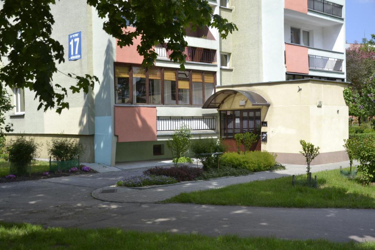 クラクフN17 Apartamentアパートメント エクステリア 写真